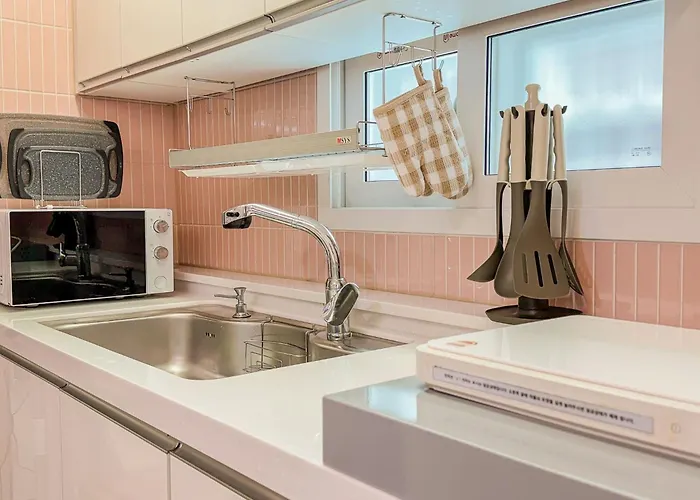 Hongdae Stay, Mangwon&hapjeong ,15 Minutes To Itaewon,yongsan,명동20분 아파트